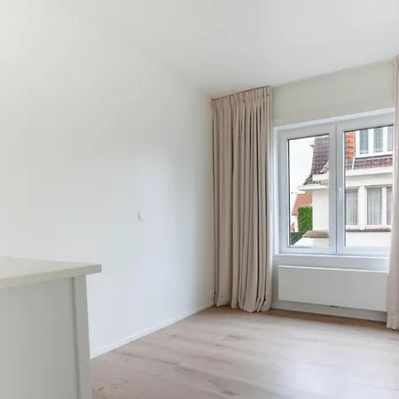 Elegant Coastal Retreat In Knokke-Heist